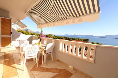 Apartments by the sea Zivogosce - Blato, Makarska - 24290