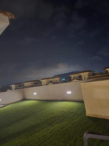 ڤيلا للإيجار مفروش بكمبوند المقصد بالعاصمه الاداريه