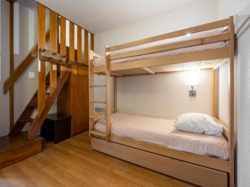 Photo de la galerie de l'établissement 3 Room Apartment 7 People 1 Baby, à Lanslevillard