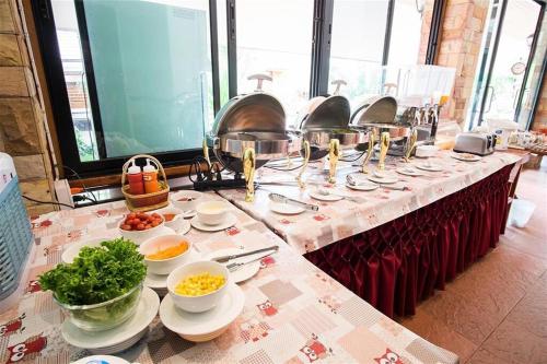 Еда / где поесть недалеко от курортного отеля