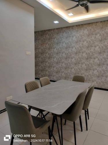 Gambar di galeri bagi Sekinchan HighView Penthouse 15pax 5R5B 顶层公寓 看海 看稻田景 di Sekincan