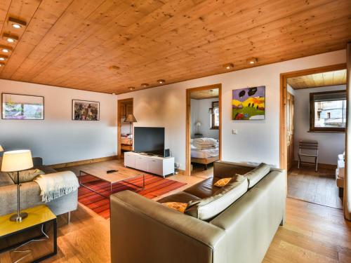 Spacieux T4 aux Gets près des pistes avec terrasse - FR-1-685-86