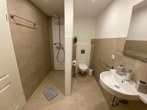 Koupelna v ubytování Ferienwohnung Scheuring Flügel EG