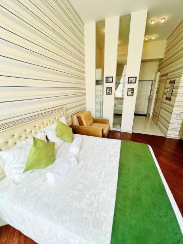 Cozy Apt in the Heart of theCity