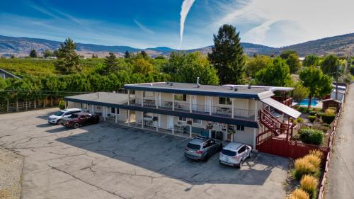 Maple Leaf Motel & RV Park Resort