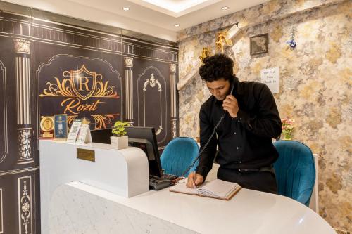 Hosté ubytování Amaze Stays Noida Sector 70