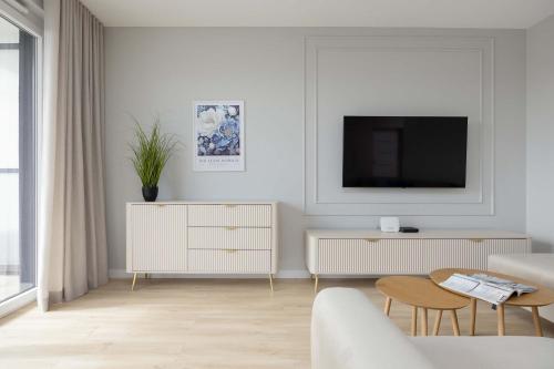 Foto Spacious Apartment with Parking on Grochów by Noclegi Renters 6