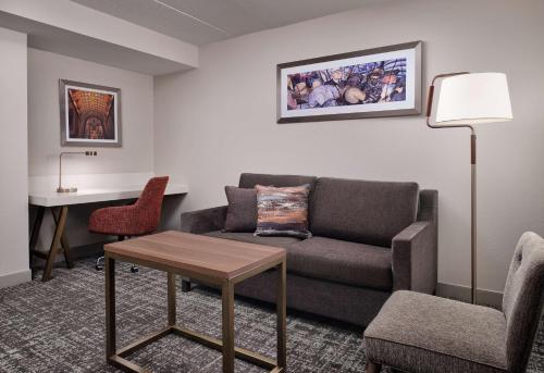 Hilton Garden Inn Detroit Downtown Image