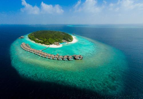 Letecký snímek ubytování Dusit Thani Maldives