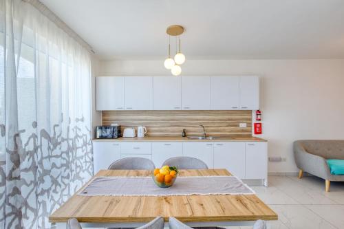Gallery image of Blu Mar Sea View Apartments in St Paul's Bay