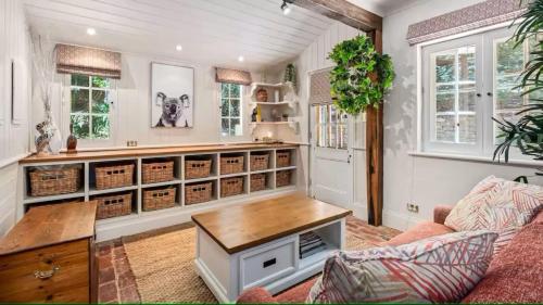 Ein Sitzbereich in der Unterkunft FROGWELL HOLLOW immerse into an idyllic fairytale