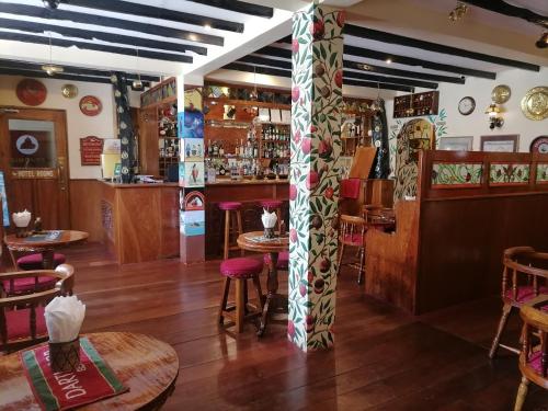 Ο χώρος του lounge ή του μπαρ στο Coba Inn Alona Panglao