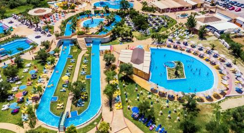 Πισίνα στο ή κοντά στο Water Village - The Suites
