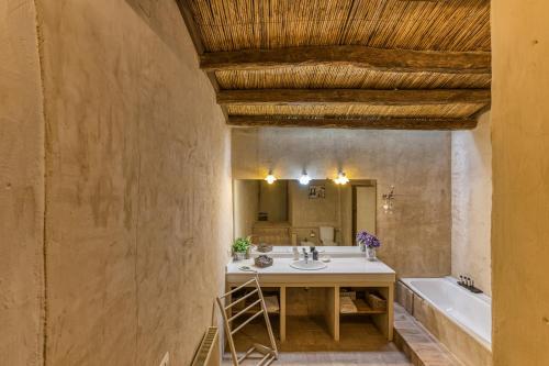 Billede fra billedgalleriet på Villa con encanto Jardín, Wifi y Ac i Riumors