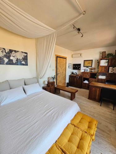 Cozy Room wtih Amazing Sea View of the Old Harbour