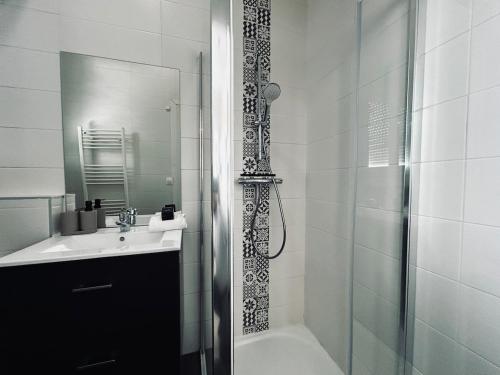 Photo de la galerie de l'établissement Payen studio hyper centre résidence de standing, à Reims