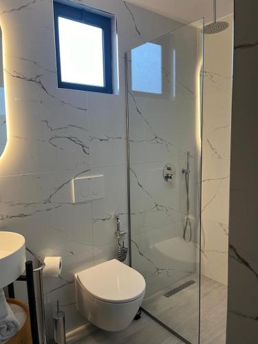 Et badeværelse på Vila Anja