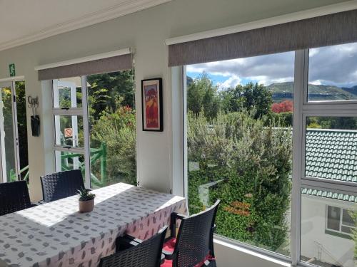 Κήπος έξω από το Clarens on Collett
