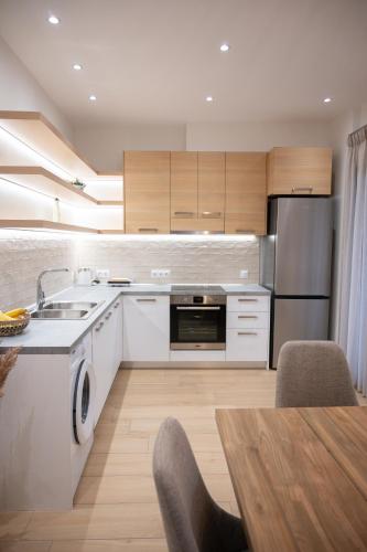 Η κουζίνα ή μικρή κουζίνα στο RIRIKA homes