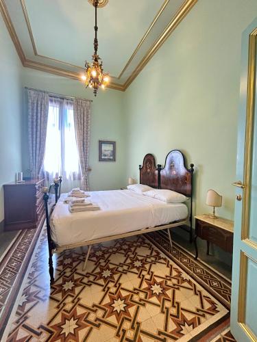 Florentine Penthouse by FlorenceHospitality com