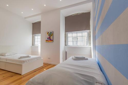 Central Lisbon Flat by Pink St