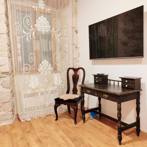 Luxury stone paradise within the walls of the Diocletian palace - old town