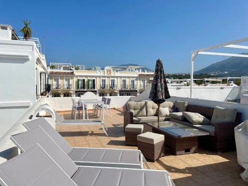 Marbella - House - Sleeps 4 - Pool - Sea View