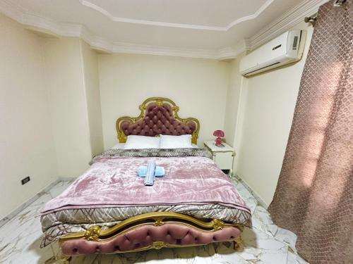 Postel nebo postele na pokoji v ubytování Chez l'ami hotel