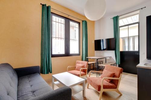 Pick A Flat's Apartments in Montmartre - Rue des Cottages