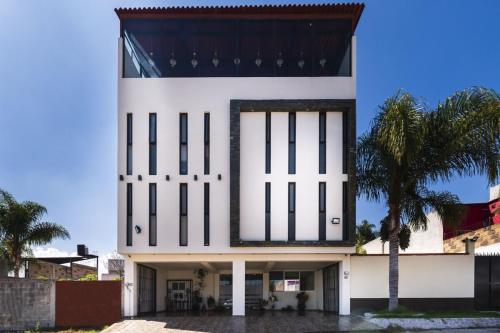 Bangunan di mana terletaknya hotel