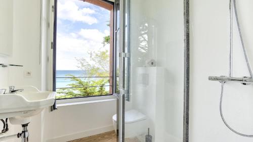 Et badeværelse på Villa Emeraude 5 bedrooms