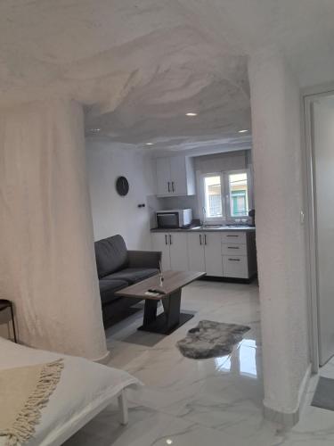 Quiet cute flat close to center