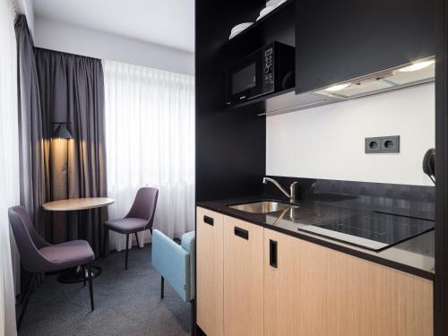 Executive Residency by Best Western Amsterdam Airport Image