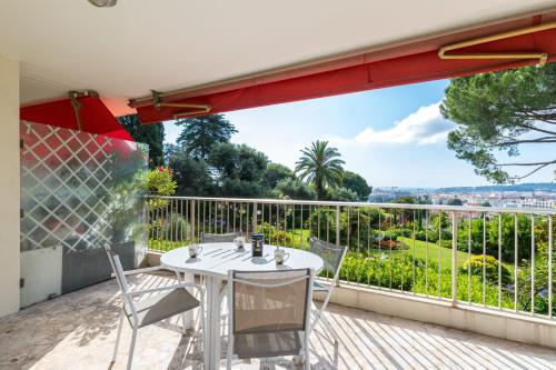 Sea View & Gardens in Antibes