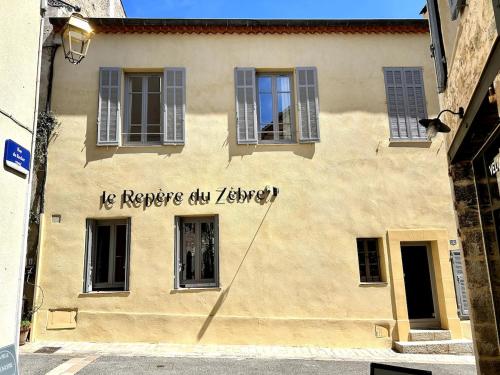Photo de la galerie de l'établissement Valbonne village, 2 rooms renovated air conditioned Lou Maia, à Valbonne