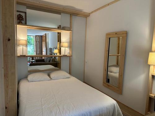 Charming Studio in the City Center - With Terrace