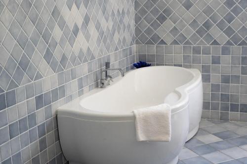 Un baño de Vignot & Wine