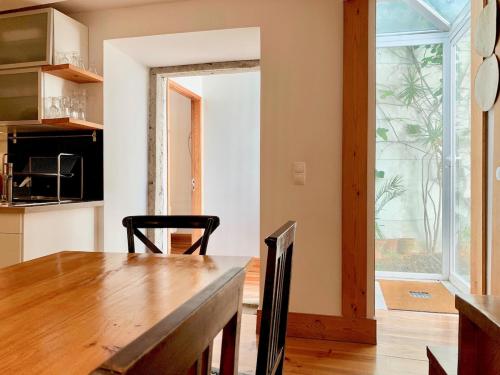Quiet and Charming Home - with Yard, City Center