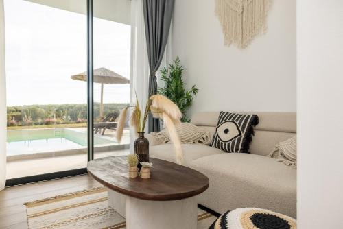Flamingo View Suites & Villasの敷地内または近くにあるプール