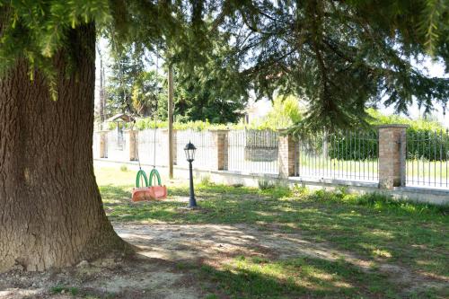 Jardín al aire libre en Vignot & Wine