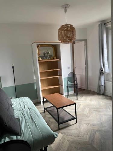 Charming 2 rooms near Basilica of Saint-Denis