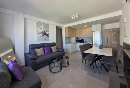 Two-Bedroom Suites by Kentrikon 1924, Old Town