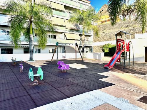 Foto Pambnb - Chic Seaview Apartment with Gym & Kids Park 5
