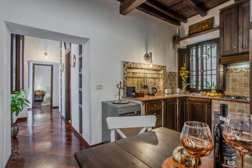 Trevi Fountain Stylish Guest House