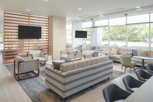 Телевизор и/или развлекательный центр в SpringHill Suites by Marriott Tampa Downtown