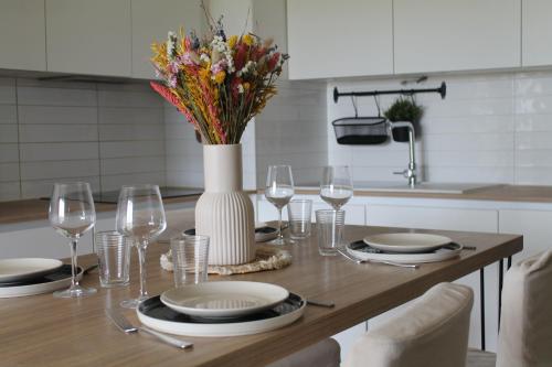 Logement lumineux près de la mer et de la ville