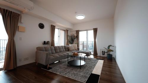 Ruang duduk di エンズプラザライカム