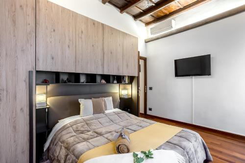 Trevi Fountain Luxury Guest House