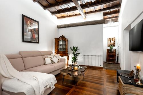 Trevi Fountain Luxury Guest House