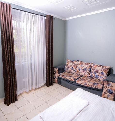 Φωτογραφία από το άλμπουμ του Sifa House - The Family Damside Escape with Amazing Views σε Ruiru